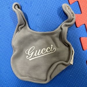 Gucci bib